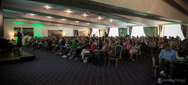 300 de inimi, o singura vibratie - @ 2016 Cristela GEORGESCU