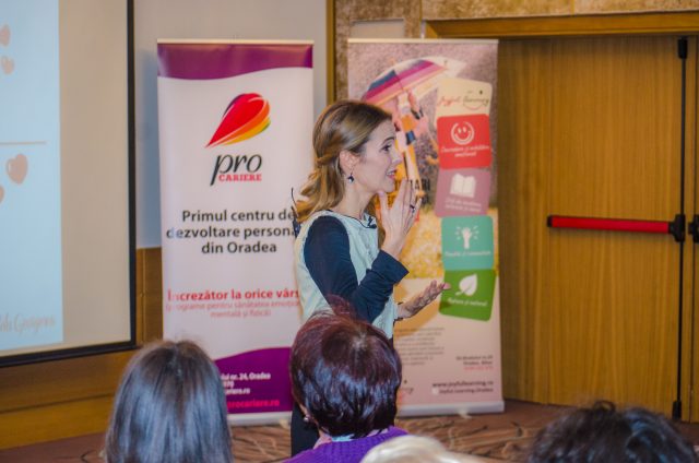 © 2016 Cristela GEORGESCU